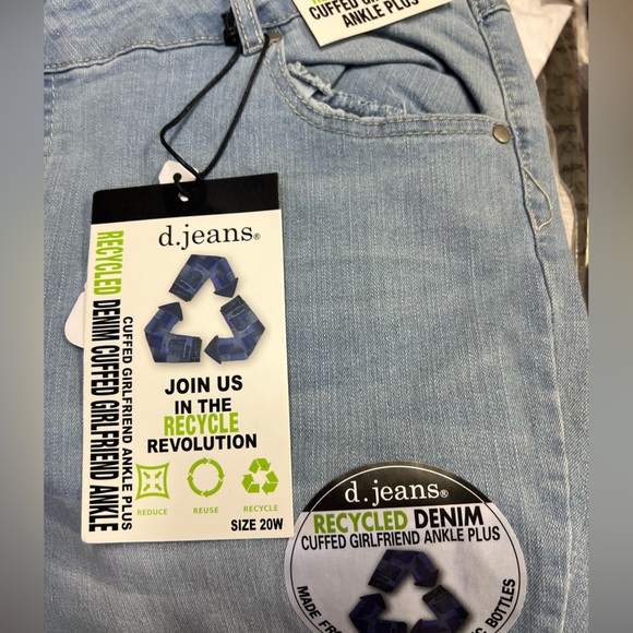 NEW D.jeans RECYCLED DENIM CUFFED GIRLFRIEND ANKLE PLUS Size: 20W - Picture 4 of 4